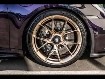 Porsche 911 (992.1) GT3 TOURING PDK – SONDERWUNSCH - VIOLA METALLIC PTS (2022) - Photo 10