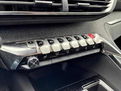 PEUGEOT 3008 HYBRID 225ch GT Line e-EAT8 10cv (2020) - Photo 8