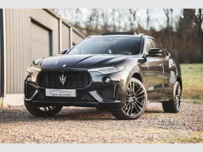 Maserati Levante 3.8 V8 580 ch - Suivi exclusif Maserati, configuration excep (2020) - Photo 2
