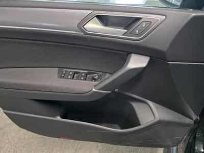 VW Touran 2.0 TDI 150 DSG 3X R-LINE 7 SITZE LED NAVI (2023) - Foto 12