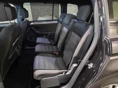 VW Touran 2.0 TDI 150 DSG 3X R-LINE 7 SITZE LED NAVI (2023) - Foto 14