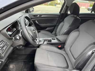 Renault Megane 1.5 Blue dCi Equilibre Automatique (2023) - Photo 10