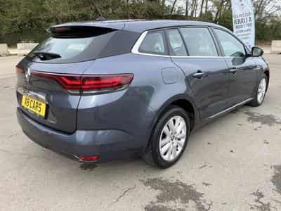 Renault Megane 1.5 Blue dCi Equilibre Automatique (2023) - Photo 8