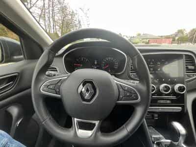 Renault Megane 1.5 Blue dCi Equilibre Automatique (2023) - Photo 9