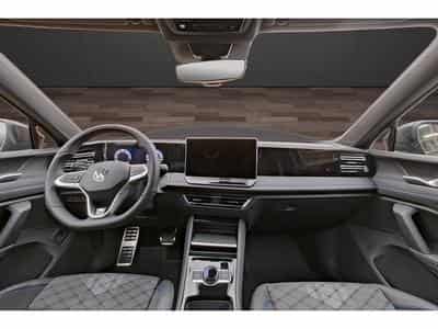 VW Tiguan Tiguan 2.0 TDI/DSG/4Motion R-Line/ AHK/Pano/360°/Keyless/SPO (2025) - Photo 2