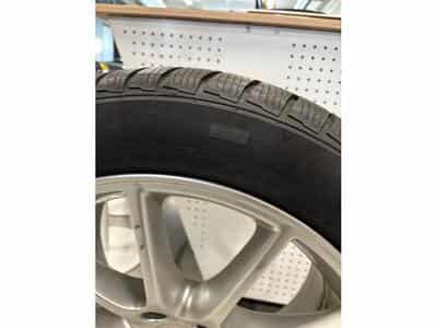 Jantes alu + Pneus h 20" 305/40 R20 112V (2026) - Photo 4