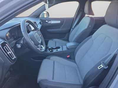 Volvo XC40 B3 Core / Essence (2023) - Foto 10