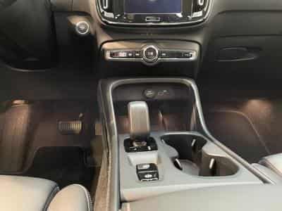 Volvo XC40 B3 Core / Essence (2025) - Foto 11