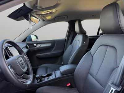 Volvo XC40 B3 Core / Essence (2025) - Foto 10