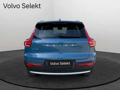 Volvo XC40 B3 Core / Essence (2025) - Foto 6