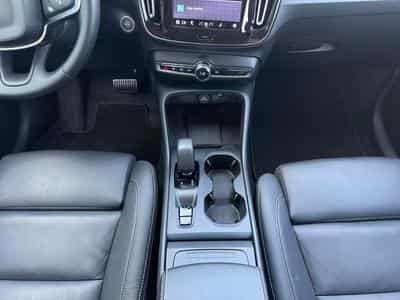 Volvo XC40 B3 Core / Essence (2025) - Foto 11