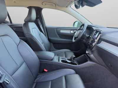 Volvo XC40 B3 Core / Essence (2025) - Foto 15