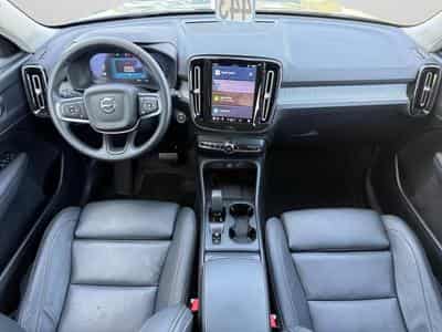 Volvo XC40 B3 Core / Essence (2025) - Foto 3