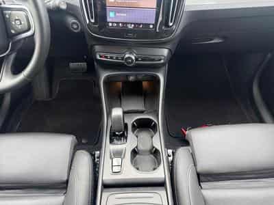 Volvo XC40 B3 Core / Essence (2025) - Foto 11