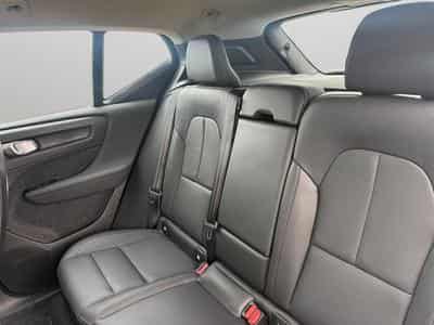 Volvo XC40 B3 Core / Essence (2025) - Foto 13