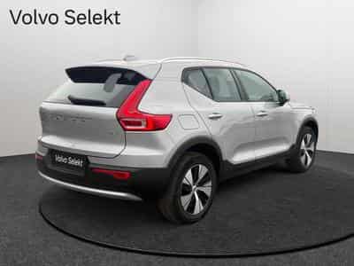 Volvo XC40 B3 Core / Essence (2025) - Foto 2