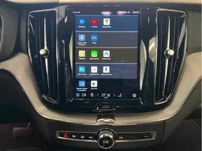 Volvo XC60 Plus Dark (2023) - Photo 10