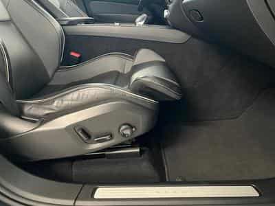 Volvo XC60 Plus Dark (2023) - Photo 11