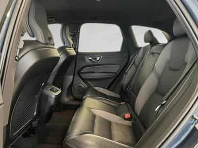Volvo XC60 Plus Dark (2023) - Photo 14