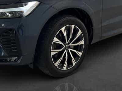 Volvo XC60 Plus Dark (2023) - Photo 6