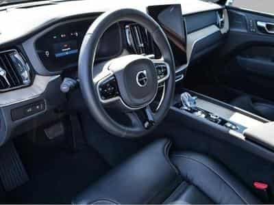 Volvo XC60 (2025) - Photo 3