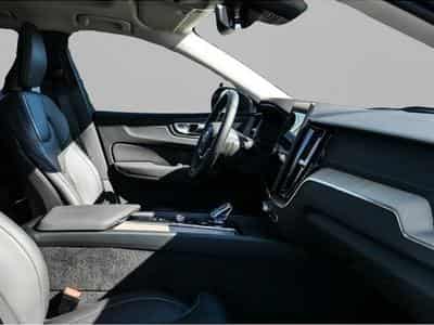 Volvo XC60 (2025) - Photo 6