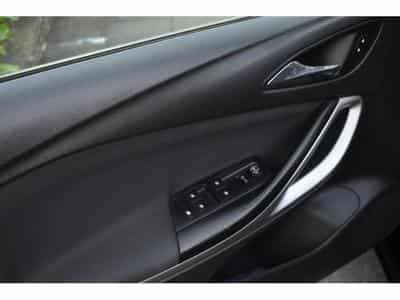 Opel Astra 1,6 CDTi 110 Ecotec Edition Business (2018) - Photo 14