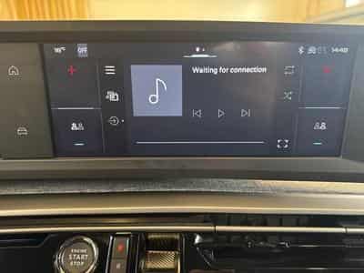 PEUGEOT 3008 1.2 Hybrid 145ch Allure e-DCS6 (2025) - Photo 10