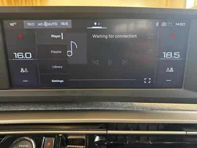 PEUGEOT 3008 1.2 Hybrid 145ch Allure e-DCS6 (2025) - Photo 9