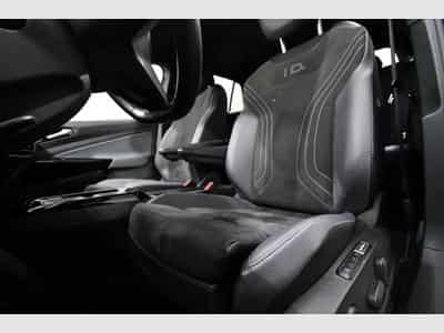 VW ID.5 ID.5 Pro Perf. 150 kW, AHK, Navi DP, 19", Area V (2023) - Photo 6