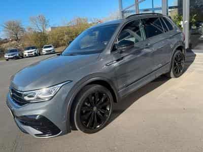 VW Tiguan Tiguan 2,0TDi R-Line 4Motion Pano 20" AHK DCC (2022) - Photo 1