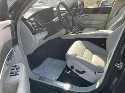 Volvo XC90 T8 AWD Recharge PHEV Momentum 7 Places Panorama (2021) - Photo 9