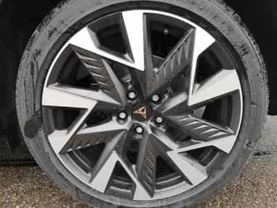 Cupra Formentor VZ 2.0 TSI 245 kW 4Drive (2025) - Photo 4