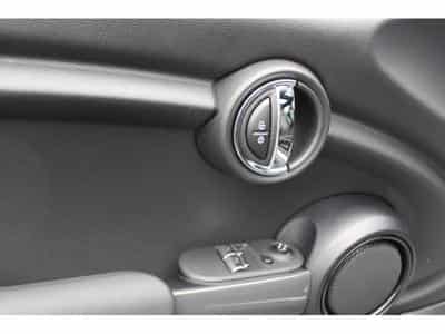 Mini Cooper 1. HAND CUIR BI-XENON NAVI PANO (2020) - Photo 9