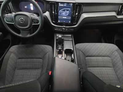 Volvo XC60 B4 Core /  Essence (2023) - Photo 3