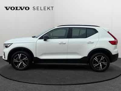 Volvo XC40 B3 Plus Dark / Essence (2025) - Photo 4