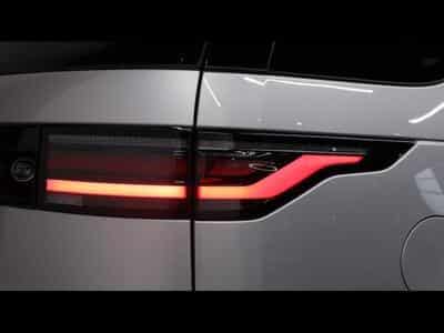 Land-Rover Discovery D250 R-Dynamc SE 7 Places (2024) - Photo 11