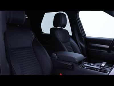 Land-Rover Discovery D250 R-Dynamc SE 7 Places (2024) - Photo 14