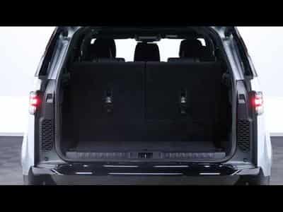 Land-Rover Discovery D250 R-Dynamc SE 7 Places (2024) - Photo 7