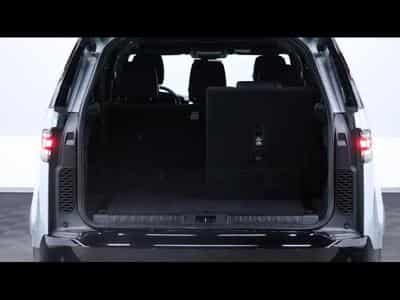 Land-Rover Discovery D250 R-Dynamc SE 7 Places (2024) - Photo 8