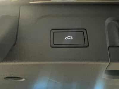 VW Touran VOLKSWAGEN TOURAN EN STOCK COMFORTLINE LED DSG ERGO SITZE SI (2024) - Photo 9