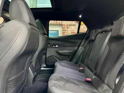 Peugeot 2008 2008 1.5 BlueHdi 131cv Auto GT (2023) - Photo 6