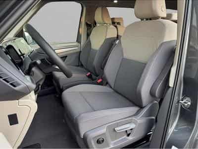 VW Multivan (2024) - Photo 3