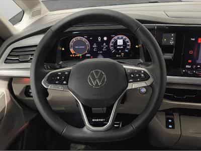 VW Multivan (2026) - Photo 7