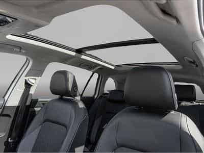 VW Golf (2025) - Photo 6