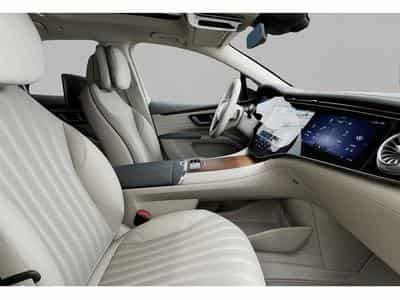 Mercedes EQS (2023) - Photo 6