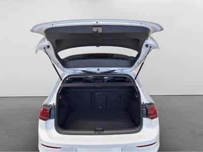 VW Golf (2025) - Photo 6