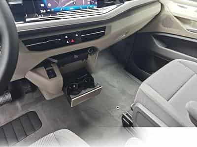 VW Multivan (2026) - Photo 11