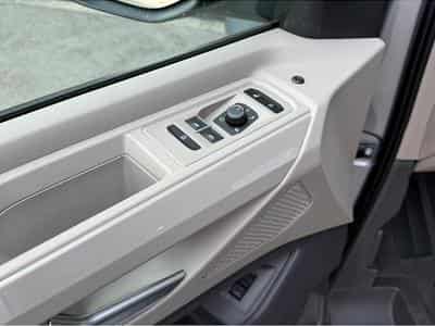 VW Multivan (2025) - Photo 4