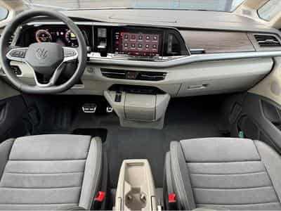 VW Multivan (2025) - Photo 9